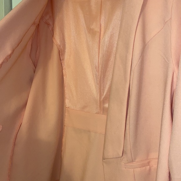Torrid PEACH PINK CREPE DRAPE FRONT BLAZER - Picture 7 of 8